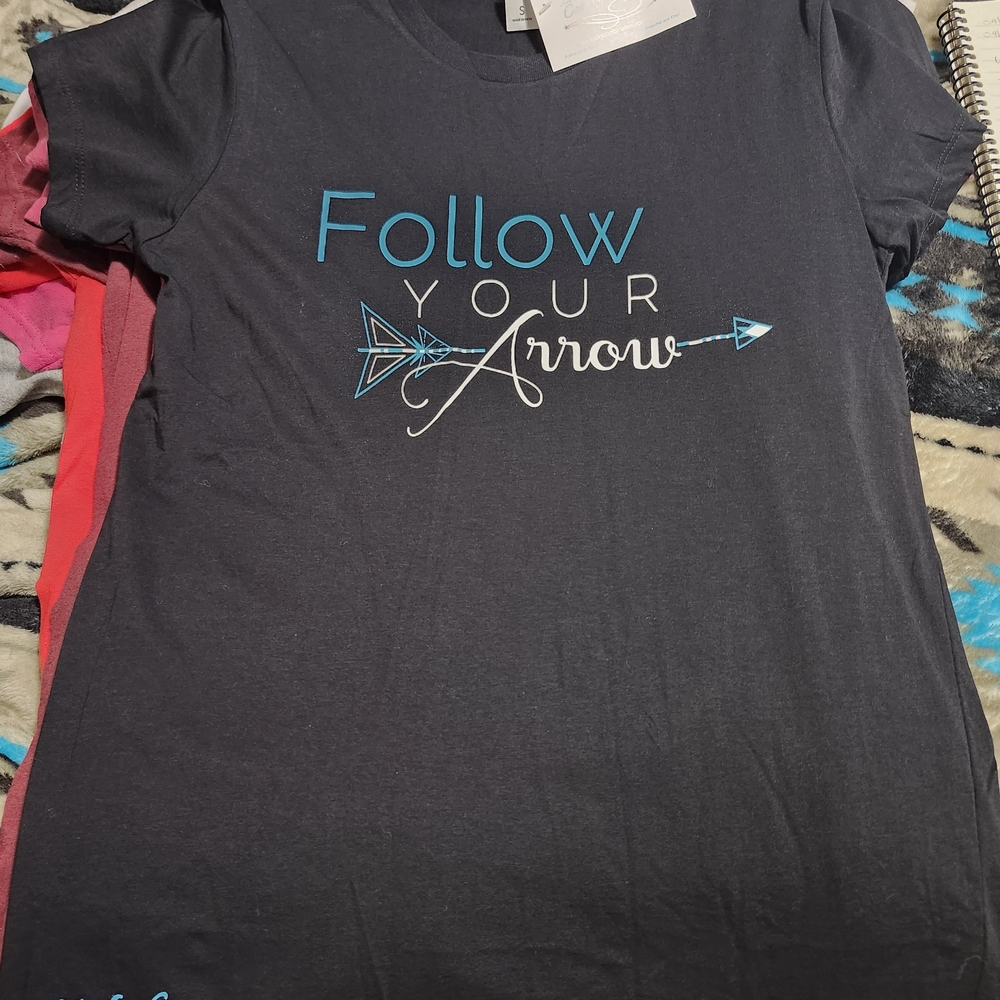 Follow Your Arrow Women's Short Sleeve Tee - Black
